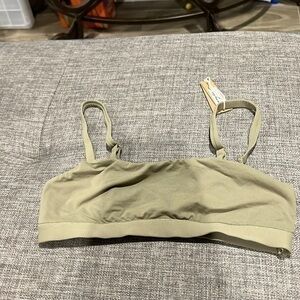 Skims Fit Everybody Bra